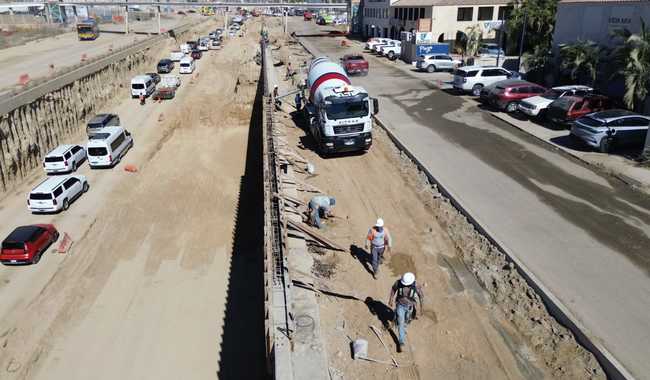 APUEBA SENADO AL GOBIERNO TOMAR DINERO DE LAS AFORES DE TRABAJADORES PARA OBRAS