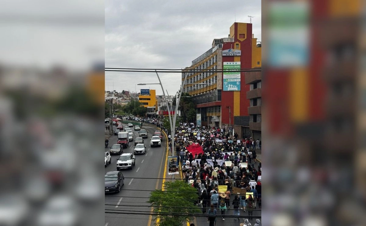 Marchan productores en protesta por actos de represión