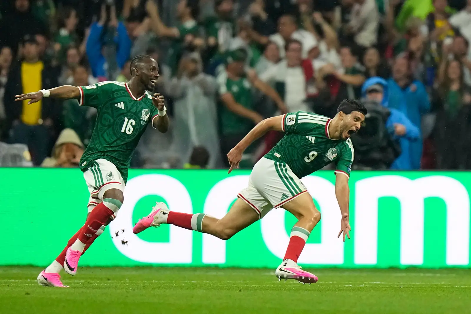 !GANA MÉXICO!; ESPERÓ CUARENTA AÑO PARA ALZARSE CON LA VICTORIA EN ELIMINACIÓN DIRECTA