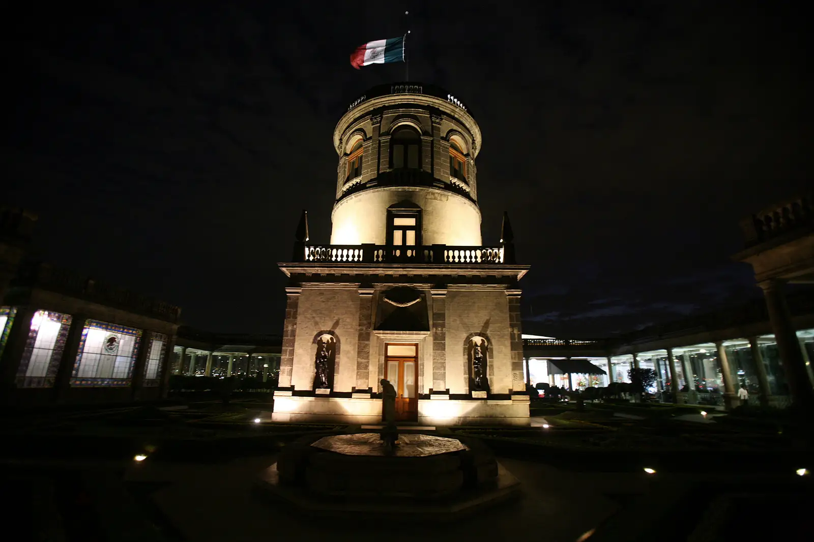Respaldan diputados panistas denuncia de investigadores del INAH