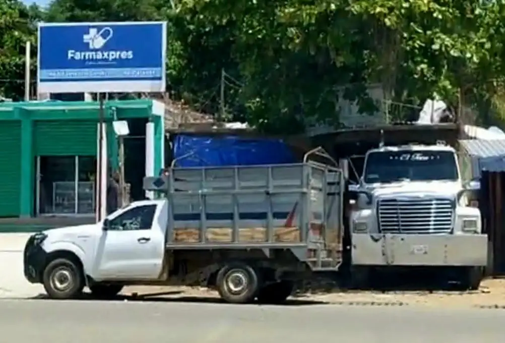 Asesinan a balazos a exalcalde de Guerrero; uno más