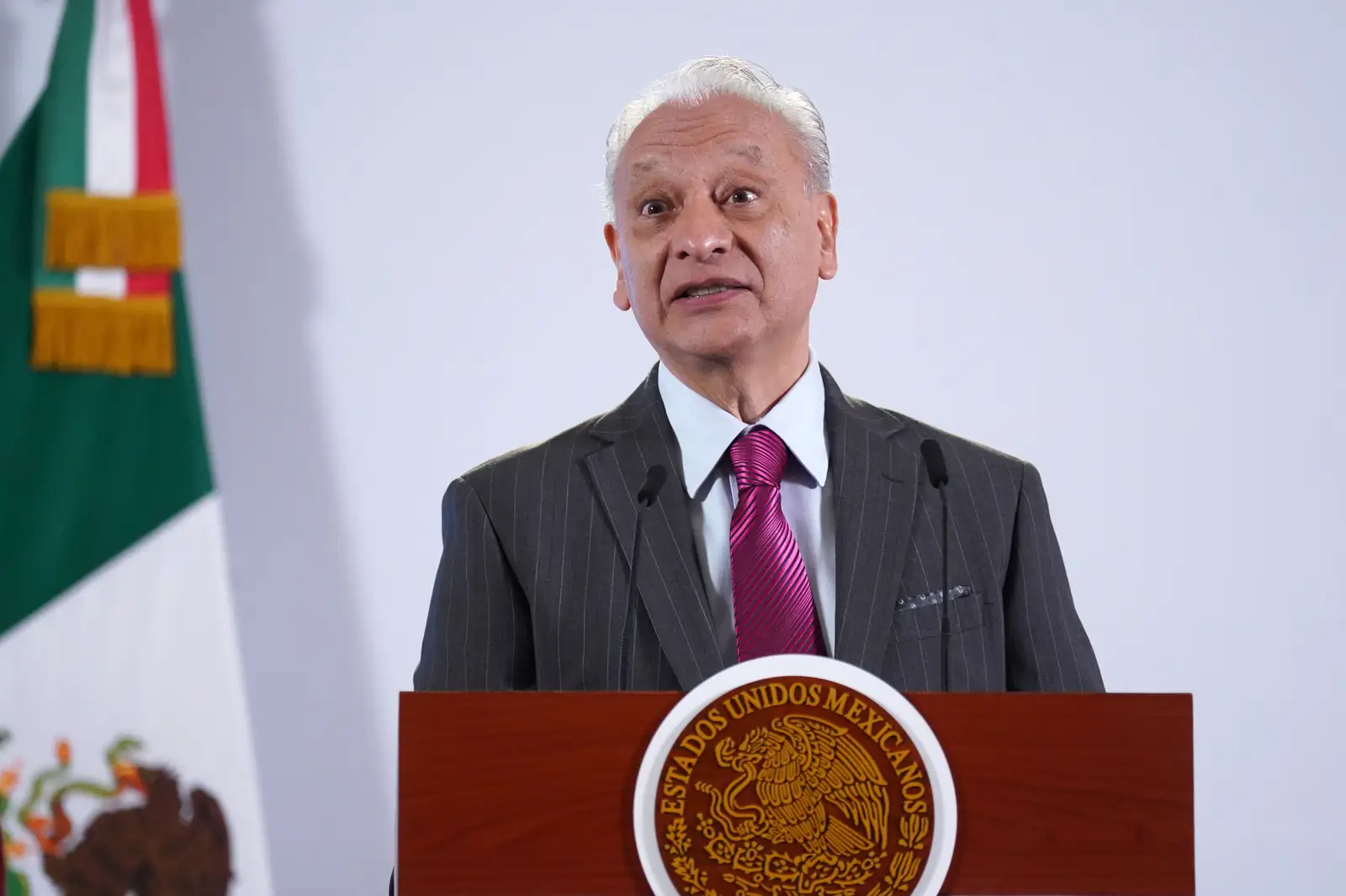 ENFRENTA EXDIRECTOR DE PEMEX NUEVO SEÑALAMIENTO POR ADJUDICAR CONTRATO MILLONARIO SIN LICITACIÓN