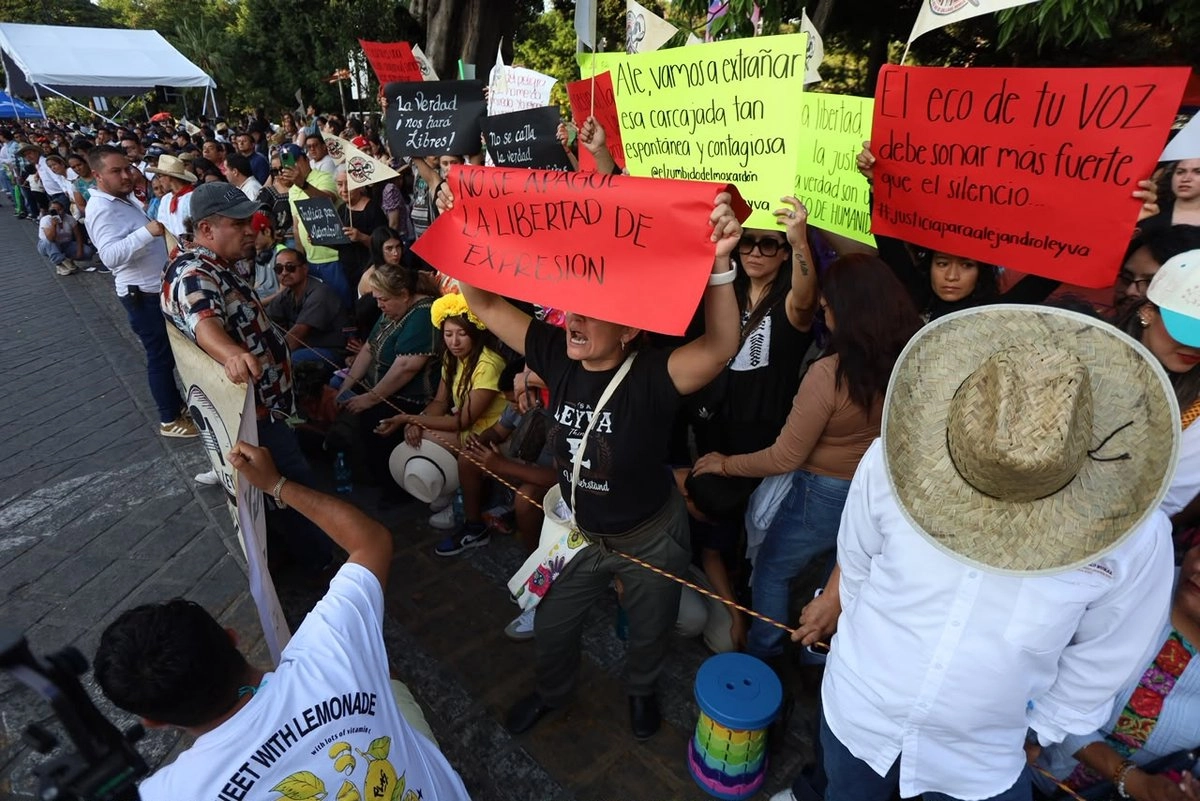 PROTESTAN FAMILIARES DE ALEJANDO LEYVA EN DEMANDA DE JUSTICIA