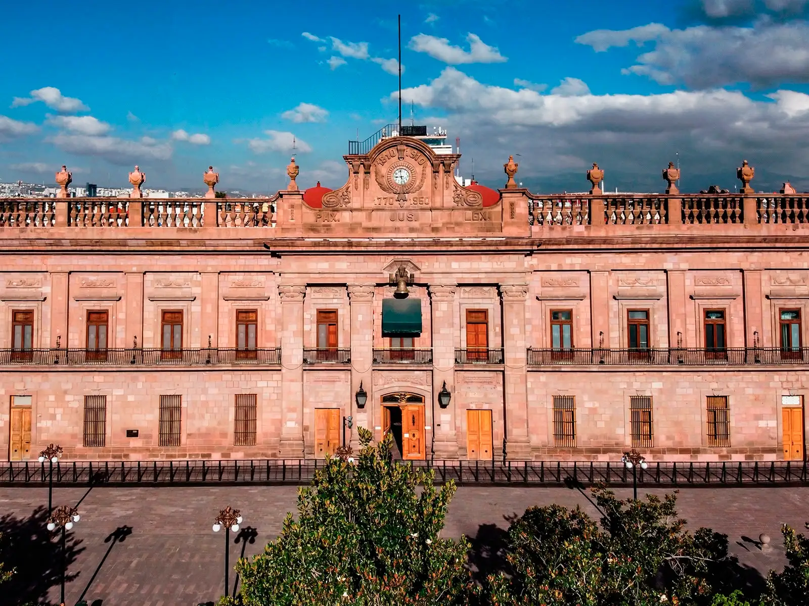 Inicia Morena en solitario proceso interno al gobierno SLP