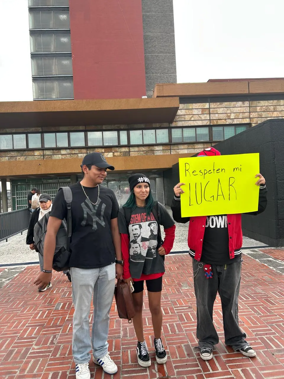 Surgen nuevas complicaciones por examen en UNAM Surgen nuevas complicaciones por examen en UNAM