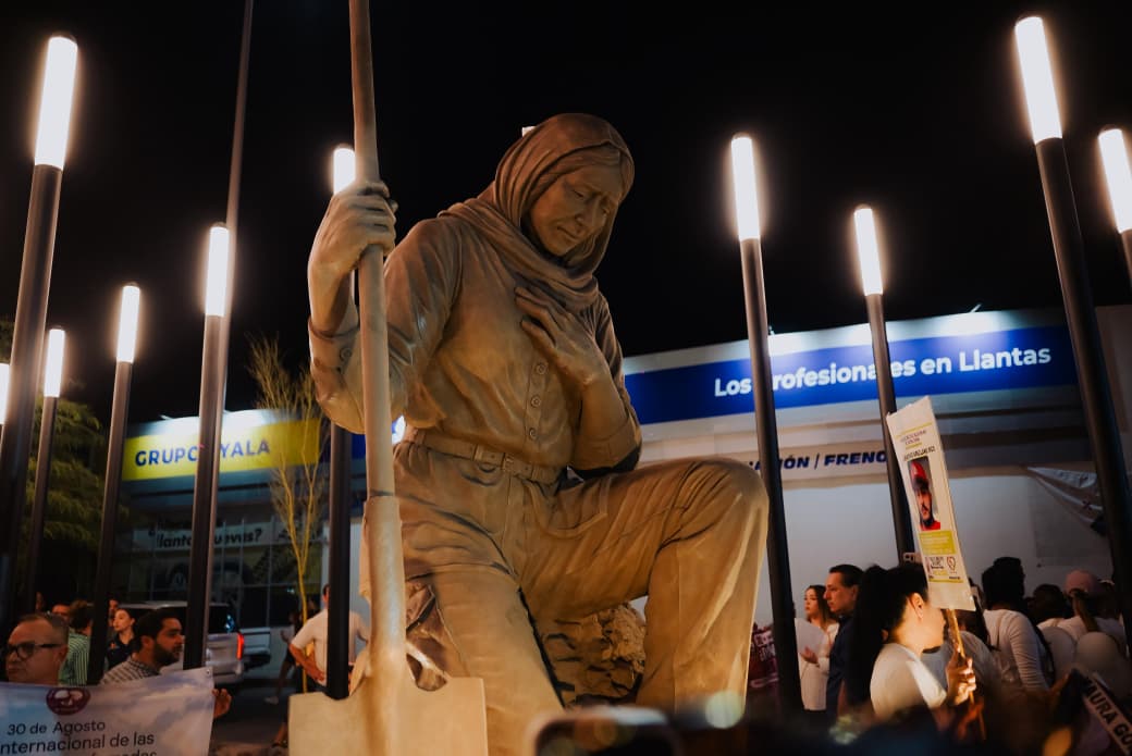 INAUGURAN EN HERMOSILLO PRIMERA PLAZA DEL PAÍS EN HONOR A MADRES BUSCADORAS