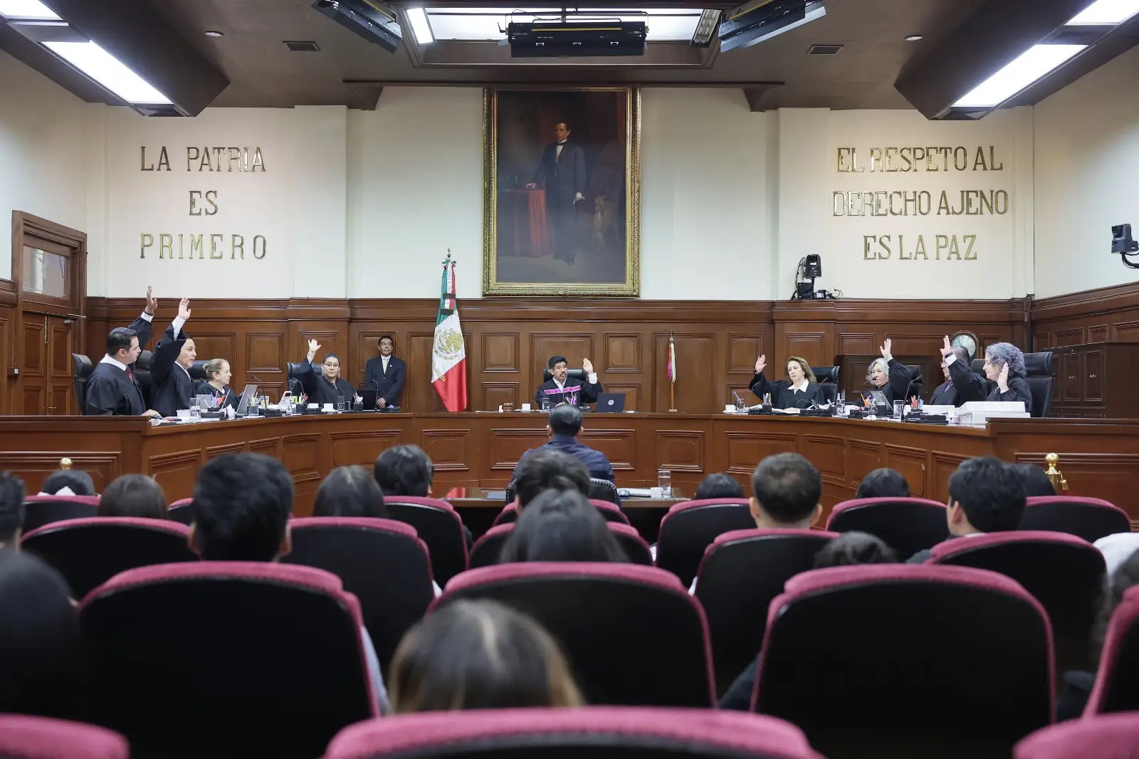 AVALAN MINISTROS DOS PROPUESTAS DE INTERÉS DEL GOBIERNO DE LA 4T