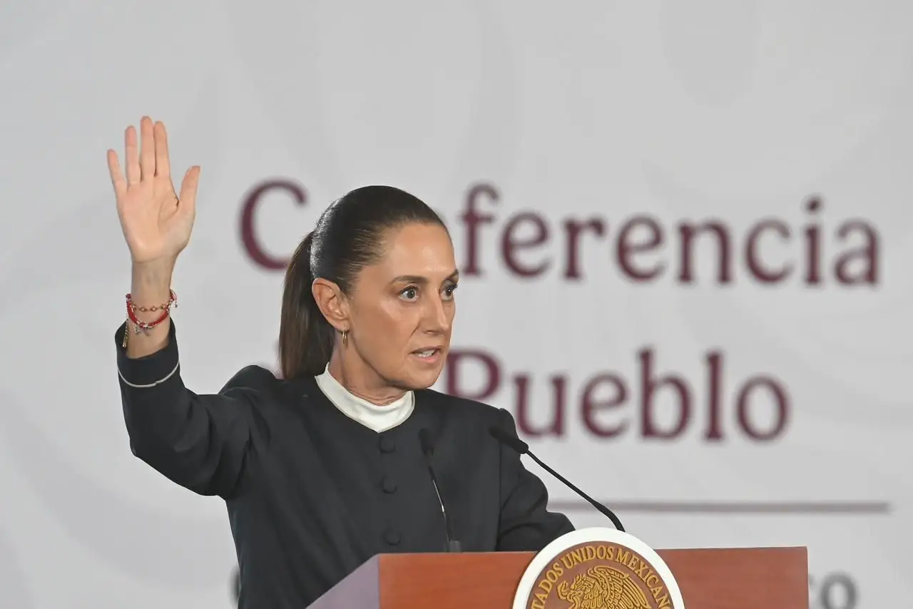 Se pronuncia Sheinbaum por restringir celulares en escuelas