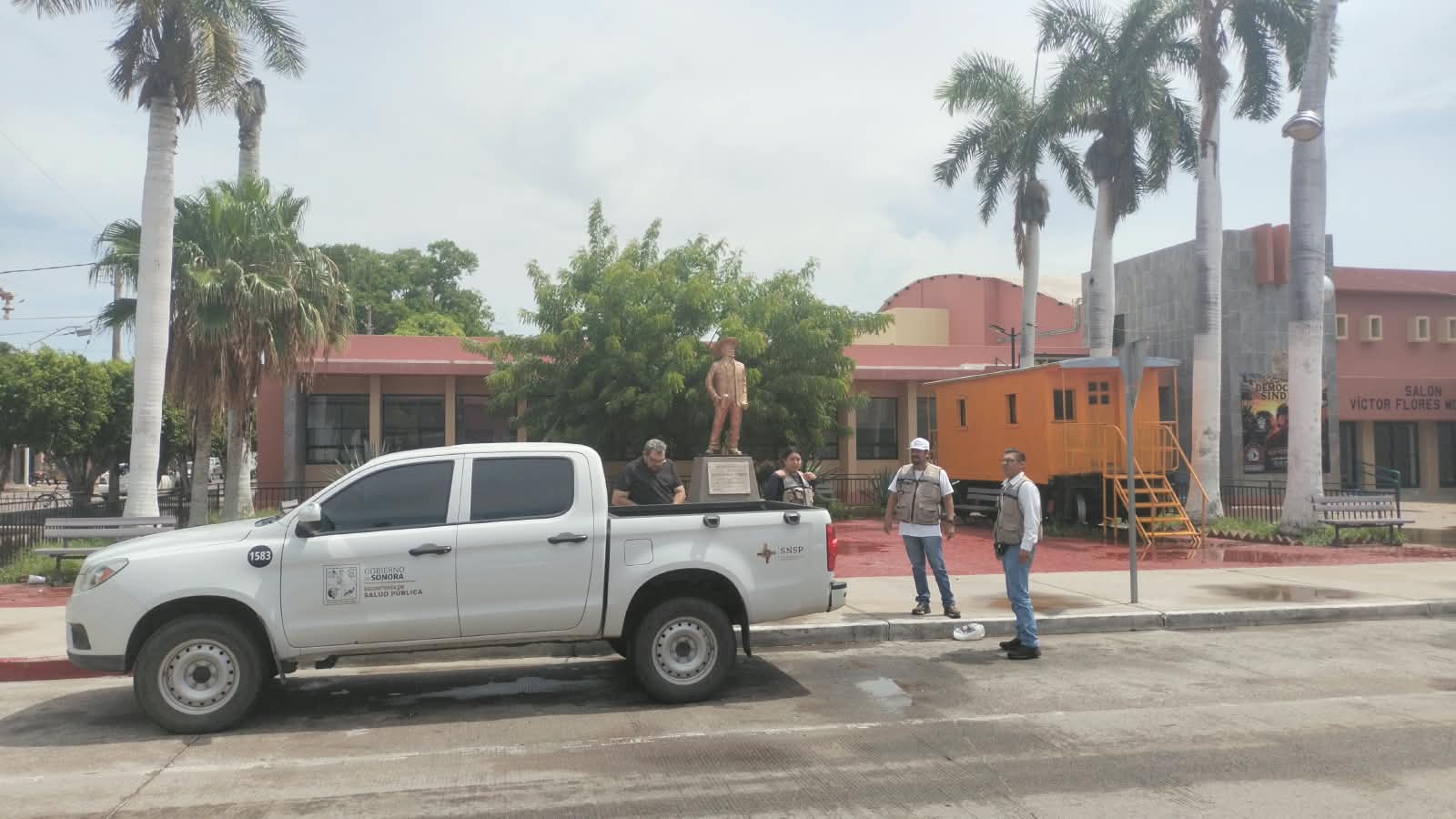 Apoya gobierno fumigación en Empalme tras lluvias
