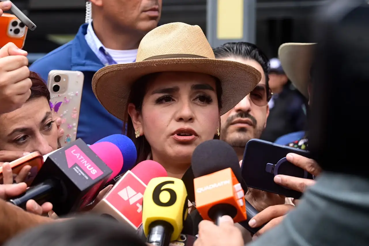 Solicita Grecia Quiroz que FGR atraiga homicidio de su esposo