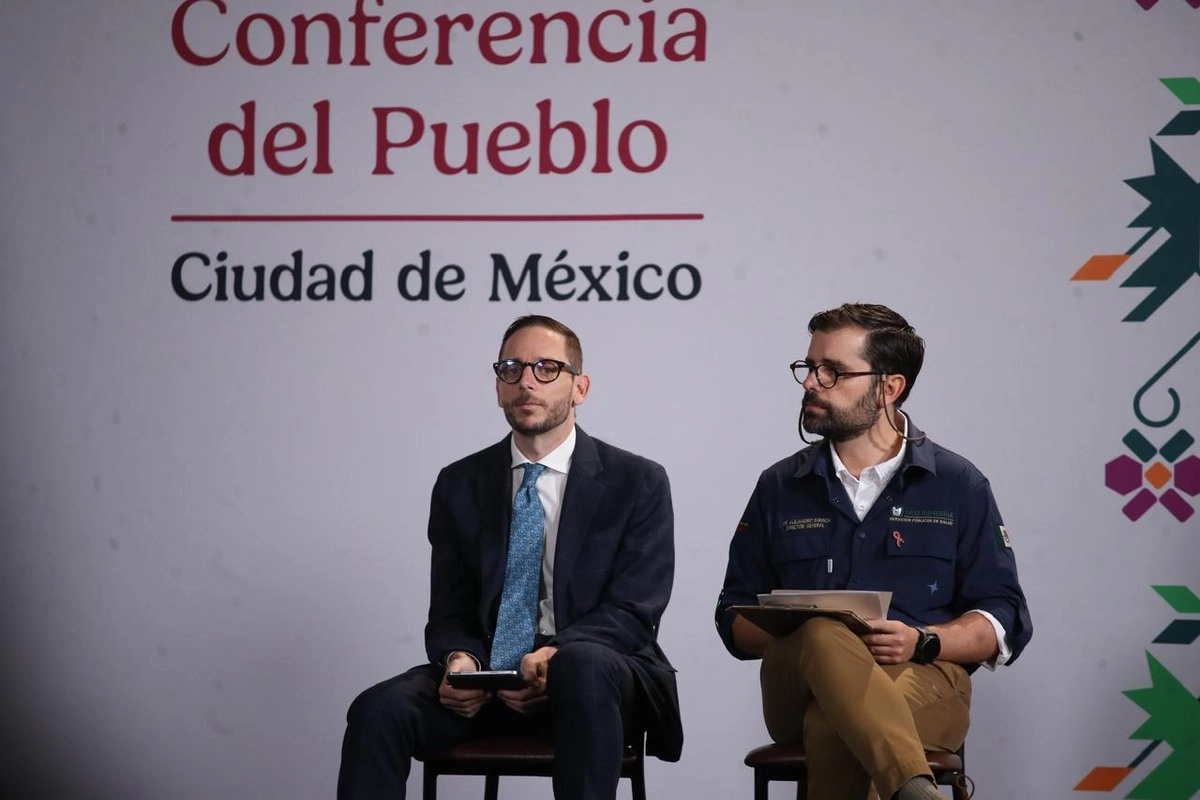 DENUNCIA FUNCIONARIO PÚBLICAMENTE ROBO DE MEDICAMENTOS EN HOSPITALES